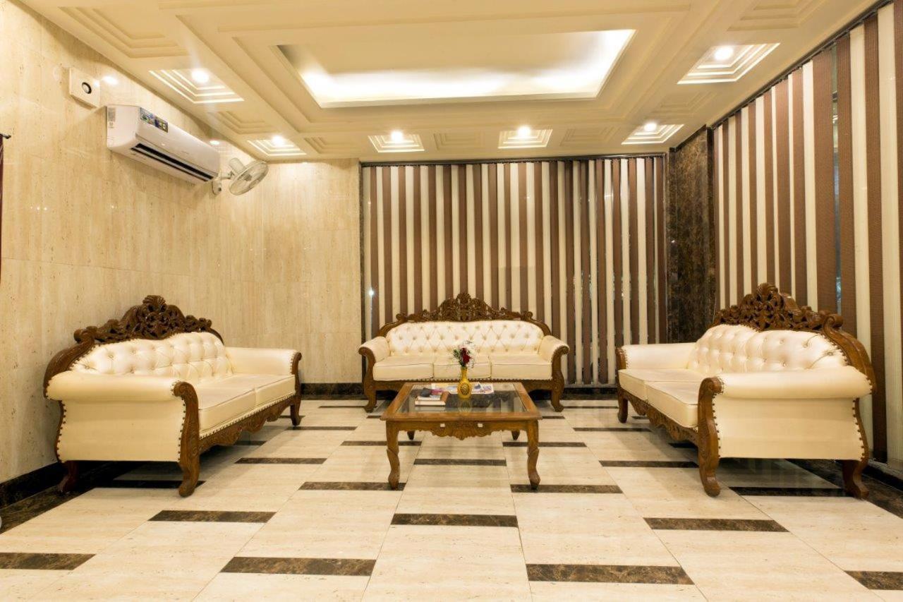 Hotel Viva Palace By Opo Nové Dillí Exteriér fotografie